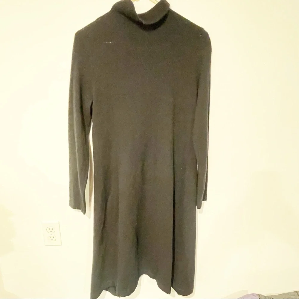 Neiman Marcus Size Medium Black Cashmere Ruffle Open Front Cardigan Sweater